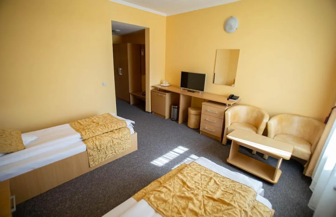Hotel Alexandra-1